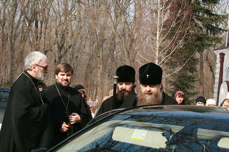 Посещение храма митрополита Ростовского и Новочеркасского Меркурия заканчивается