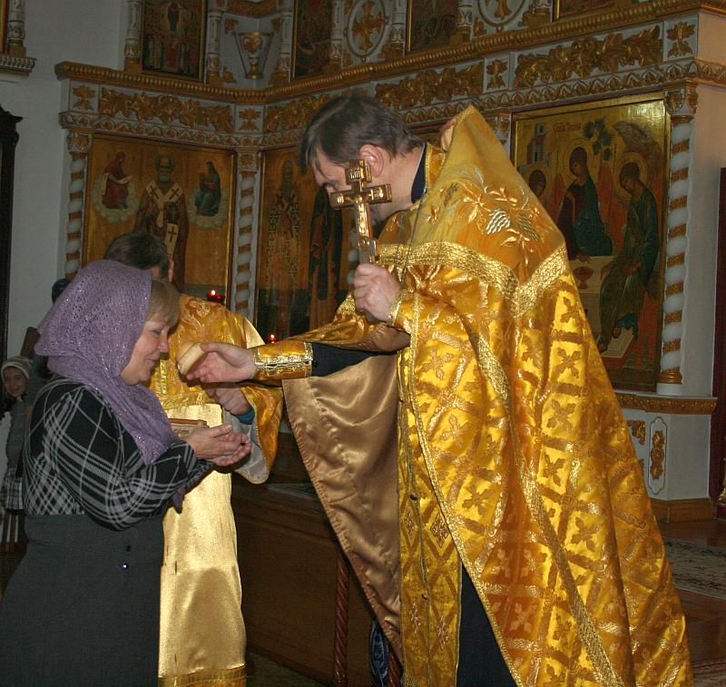 Поздравление с Днем матери в храме Святого Великомученика и Целителя Пантелеимона
